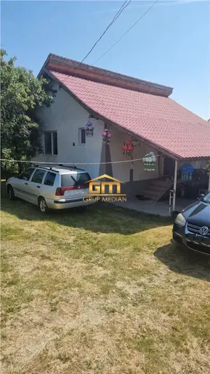 Casa in comuna Ionesti