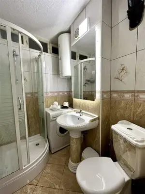 Oferim spre inchiriere garsoniera in zona Baba Novac  - imagine 2