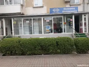 Vand  sau inchiriez spatiu comercial