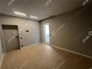 Penthouse cu 3 camere 2 bai si 2 terase zona Calea Surii Mici din Sibi - imagine 14