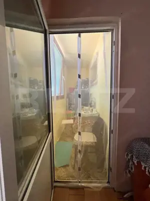 Apartament cu 3 camere, decomandat, zona micro 2 - imagine 4