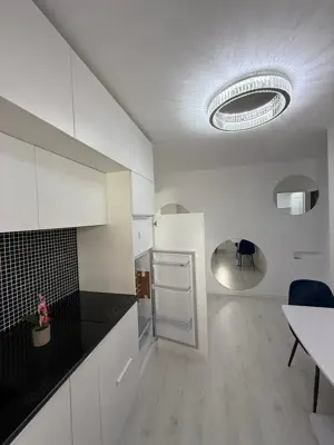 Apartament 2 camere,decomandat,zona Ultracentrala - imagine 5