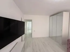 Apartament 2 camere,decomandat,zona Ultracentrala - imagine 4