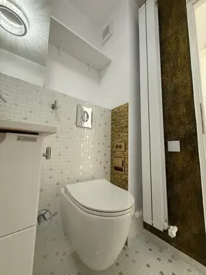 Apartament 2 camere,decomandat,zona Ultracentrala - imagine 10
