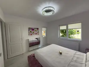 Apartament 2 camere,decomandat,zona Ultracentrala - imagine 13