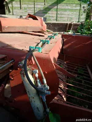  Vând balotiera baloti patrati - imagine 3