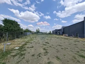 Teren logistic 907 mp de închiriat/ Aurel Vlaicu - imagine 2