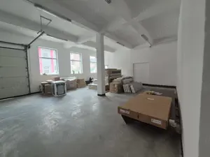 Depozit de închiriat Renk