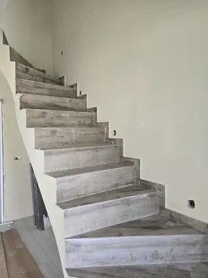 Vila de vanzare in Lazu - imagine 11