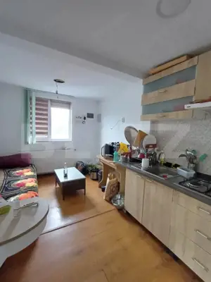 Casa cu spatiu comercial, in zona Poiana - imagine 14