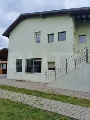 Casa cu spatiu comercial, in zona Poiana - imagine 11