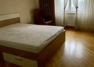 De inchiriat apartament 2 camere in zona Spital Judetean