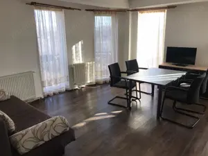 Proprietar, dau in chirie apartament 3 camere, 65 mp.