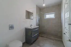 Casa pe parter cu 4 camere  - imagine 9