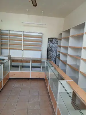 Închiriez spatiu comercial