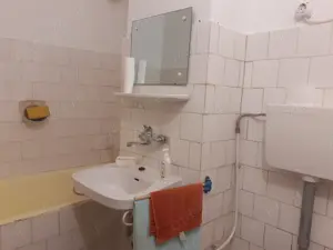 Vanzare Apartament 2 cam. cf.1 semidec. etajul 4 din 4, mobilat pe Bld. Iindependentei - CEC - imagine 16