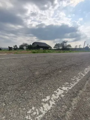 Casa+teren 5000mp, 70ml la DN 2E, zona Cacica, Radauti - imagine 11