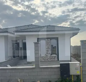 Duplex de vanzare, cu 3 camere, 79 mp,  Urseni