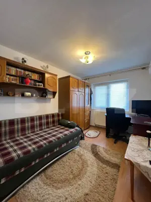 Apartament cu 3 camere, decomandat, zona Parcul Teilor 