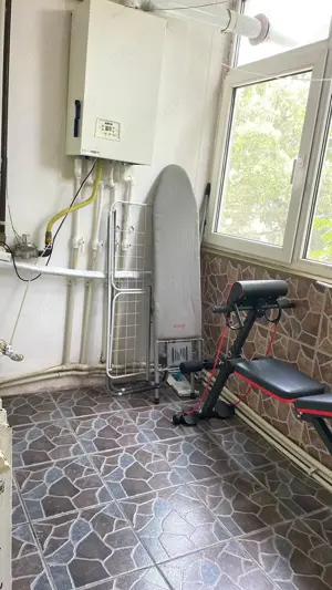 Vand apartament 3 camere, bdul Chimiei, et 2 4 - imagine 2