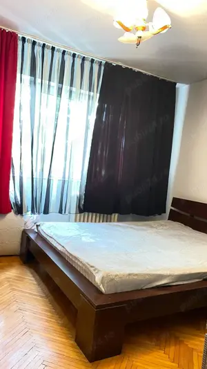 Vand apartament 3 camere, bdul Chimiei, et 2 4 - imagine 9