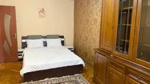 De inchiriat apartament 1 camera  in zona Spital Judetean 