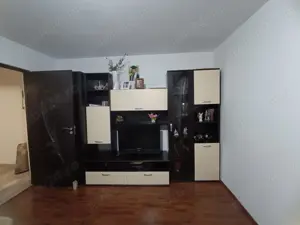 Vand apartament 2 camere - imagine 10