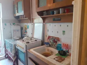 Vanz. Apart. 3 cam. cf.1 dec. etajul 3, 2 balc., pozitie buna, zona Progresu aproape de Jandarmerie - imagine 11 Vanz. Apart. 3 cam. cf.1 dec. etajul 3, 2 balc., pozitie buna, zona Progresu aproape de Jandarmerie - imagine 11