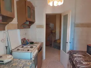 Vanz. Apart. 3 cam. cf.1 dec. etajul 3, 2 balc., pozitie buna, zona Progresu aproape de Jandarmerie - imagine 15 Vanz. Apart. 3 cam. cf.1 dec. etajul 3, 2 balc., pozitie buna, zona Progresu aproape de Jandarmerie - imagine 15