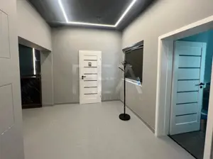 Vila cu pozitie perfecta langa statuia Aviatorilor - imagine 11