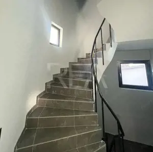 Vila cu pozitie perfecta langa statuia Aviatorilor - imagine 16