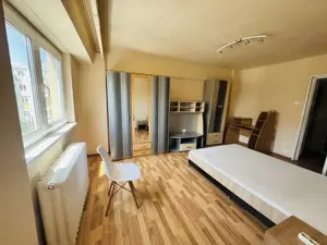 Apartament 2 camere decomandate, etaj 3 in zona Iulius Mall