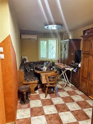 CIRCUMVALATIUNII - ETAJ 1 - BLOC IZOLAT - 4 CAMERE - 2 BAI - CENTRRALA - CLIMA