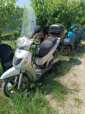 Vând honda sh 150, 2004 - imagine 2 Vând honda sh 150, 2004 - imagine 2