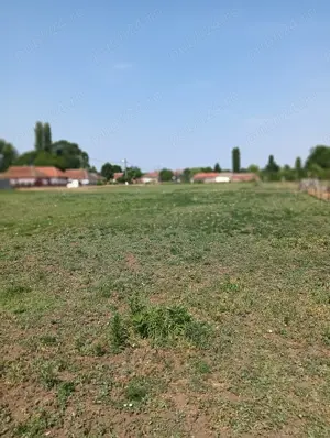 Pamant intravilan - imagine 8