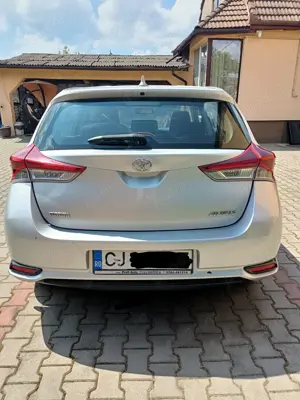 Toyota Auris an 2016 euro 6  - imagine 3 Toyota Auris an 2016 euro 6  - imagine 3