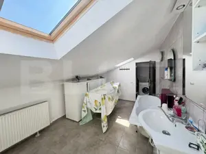 Apartament de 3 camere in zona Campului  - imagine 9