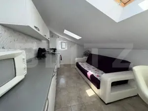 Apartament de 3 camere in zona Campului  - imagine 3