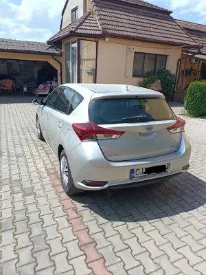 Toyota Auris an 2016 euro 6  - imagine 8 Toyota Auris an 2016 euro 6  - imagine 8
