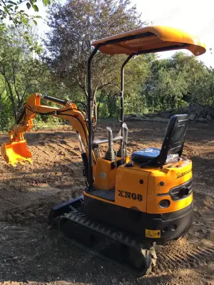 Mini Excavator 800kg XN08 - Rhinoceros