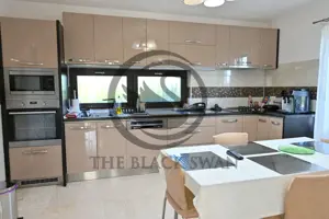 Casa cu piscina de vanzare | 3.300 mp teren | Urlati - Prahova - imagine 10