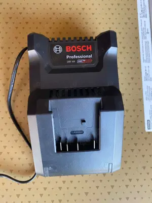 Vând 3 încărcătoare acumulator - imagine 3