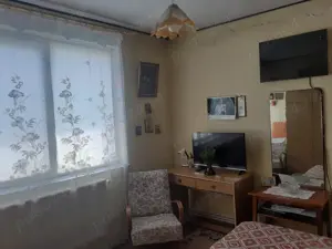 Vanzare Apartament 2 cam. cf.1 semidec. etajul 4 din 4, mobilat pe Bld. Iindependentei - CEC - imagine 5