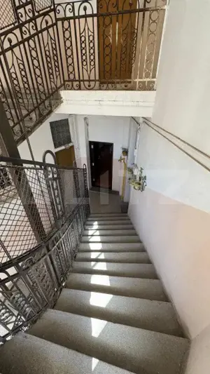 Apartament renovat complet situat in zona ultracentrala in cladire istorica - imagine 7