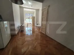 Apartament renovat complet situat in zona ultracentrala in cladire istorica - imagine 18