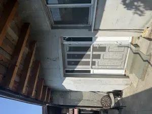 Vând casă bătrânească renovată  - imagine 9