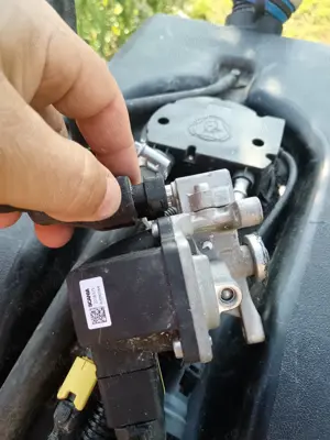 Vând rezervor adblue complet pentru scania 450 - imagine 3