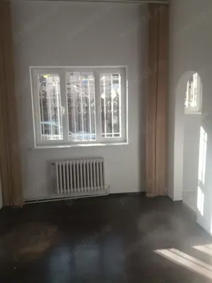 Spre inchiriere spatiu comercial ultracentral, Arad, zona Podgoria - imagine 6