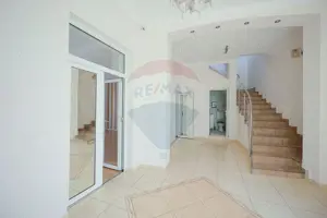 Spațiu comercial de 146 mp, Ultracentral, de Închiriat