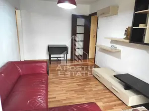 Apartament cu 3 camere, semidecomandat, zona Dacia